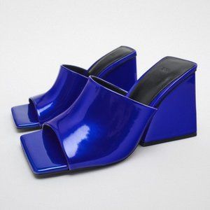 NWT Metallic Blue Geometric Block Heel Square Toe Mule Sandal, 8